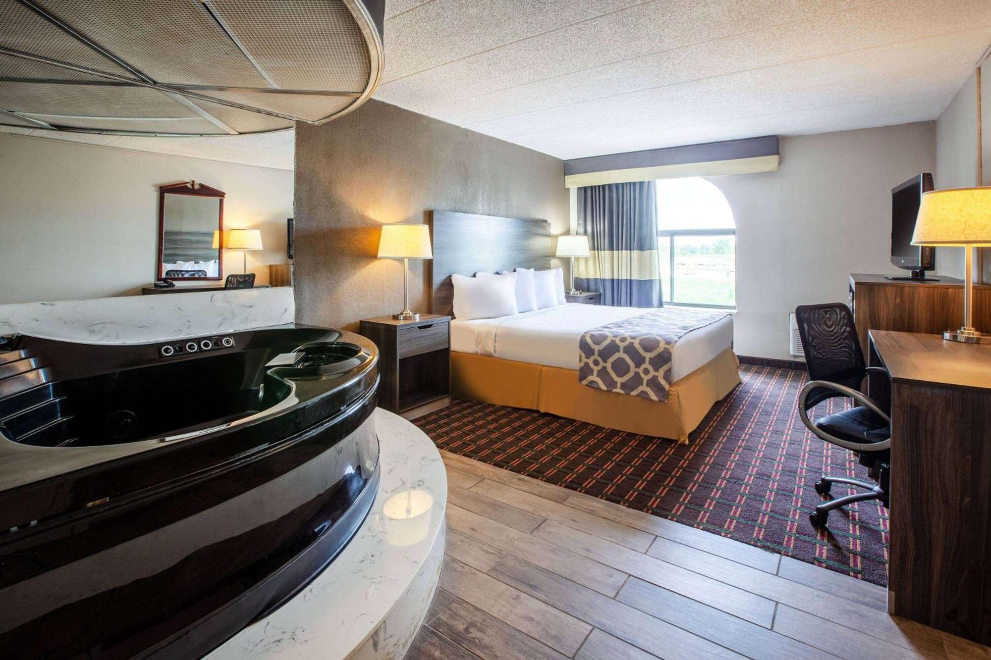 Motel Baymont By Wyndham Northwood Zewnętrze zdjęcie