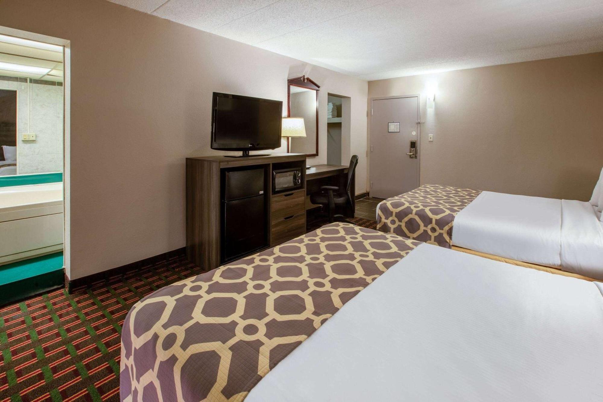 Motel Baymont By Wyndham Northwood Zewnętrze zdjęcie